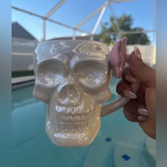 Large 20oz Skeleton with Butterfly coffee mug ☕️ 💀🦋 - Picture 1 of 7